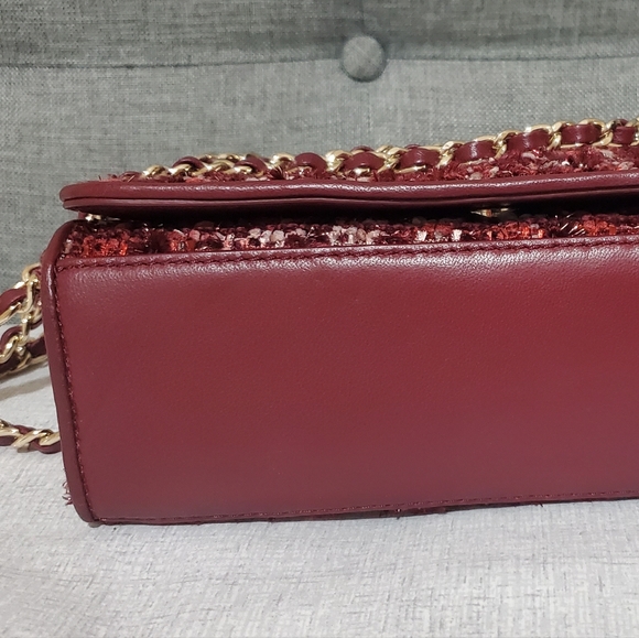 FLEMING CONVERTIBLE SHOULDER BAG tweed IN Burgundy - Picture 7 of 10